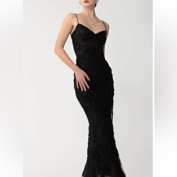 Sau Lee Sammie Beaded Floral Sleeveless Gown - Picture 1 of 8